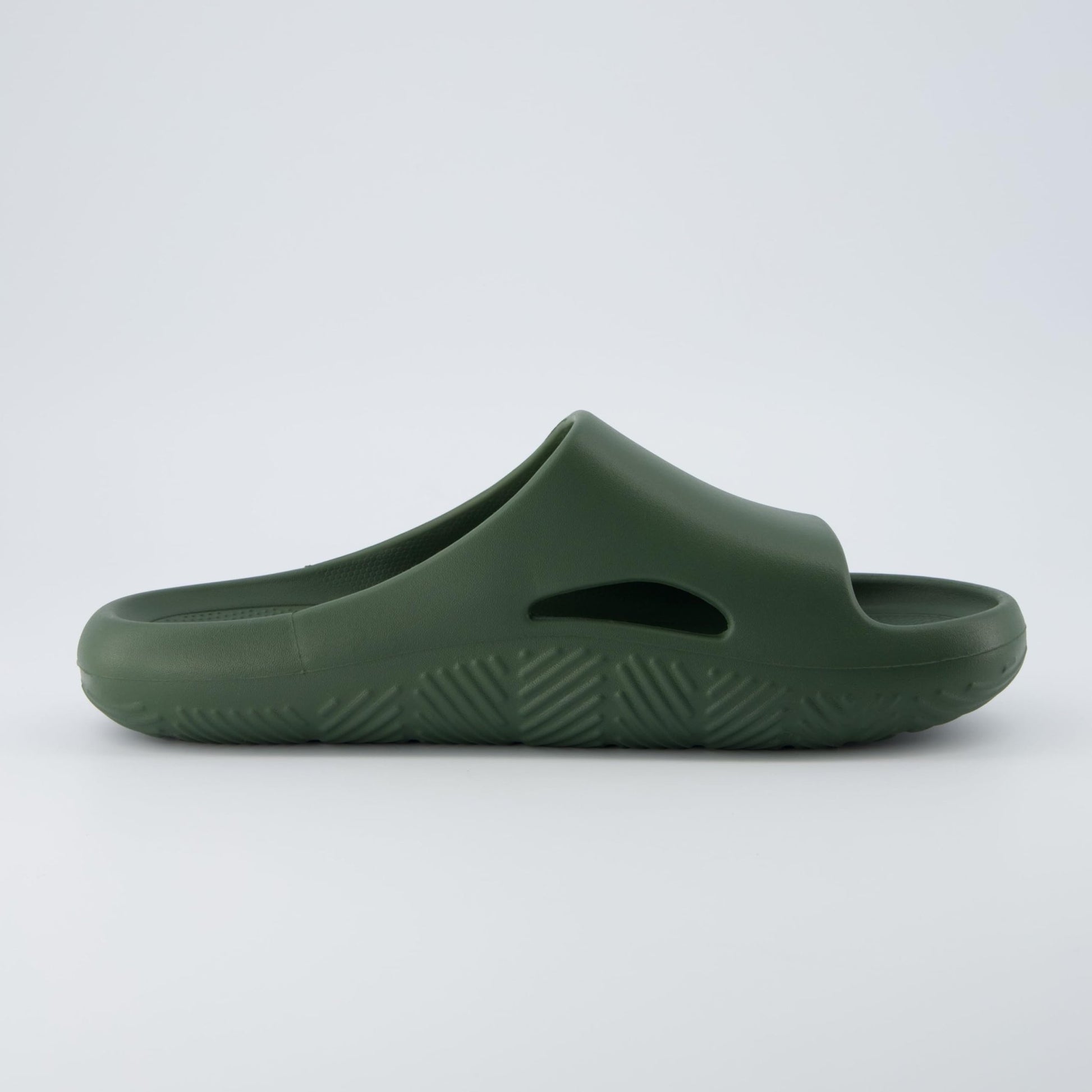 CUSHIONAIRE Men's Galaxy pool slides with +Comfort, Olive 8 - THE BEAUTY ANATOMY